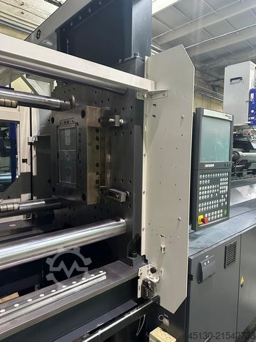 Máquina de moldagem por injeção Sumitomo Demag Systec 350/720-2300