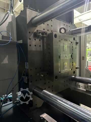 Máquina de moldagem por injeção Sumitomo Demag Systec 350/720-2300