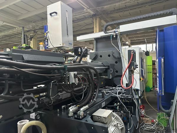 Máquina de moldagem por injeção Sumitomo Demag Systec 350/720-2300