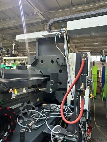 Máquina de moldagem por injeção Sumitomo Demag Systec 350/720-2300