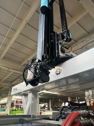 Máquina de moldagem por injeção Sumitomo Demag Demag Systec 350/720-2300