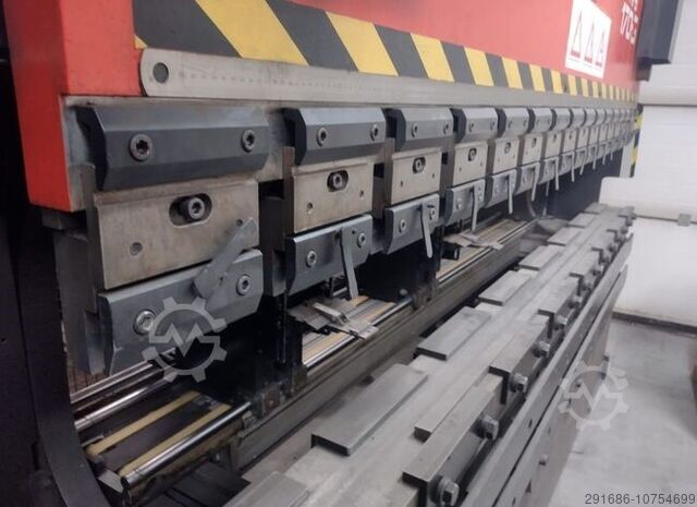 CNC afkantpers AMADA PROMECAM HFBO 170 - 30