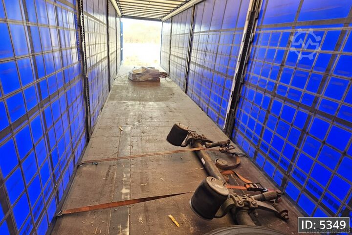 Posuvné plachty Krone SD / Disk brakes / Palletbox / Broken axle!