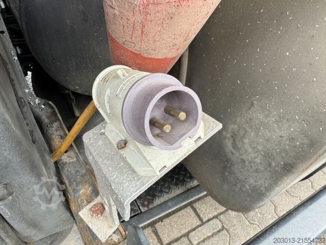 Cisternové vozidlo Scania R440