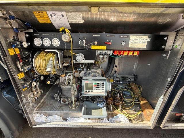 Cisternové vozidlo Scania R440