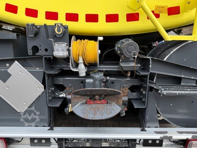 Cisternové vozidlo Scania R440