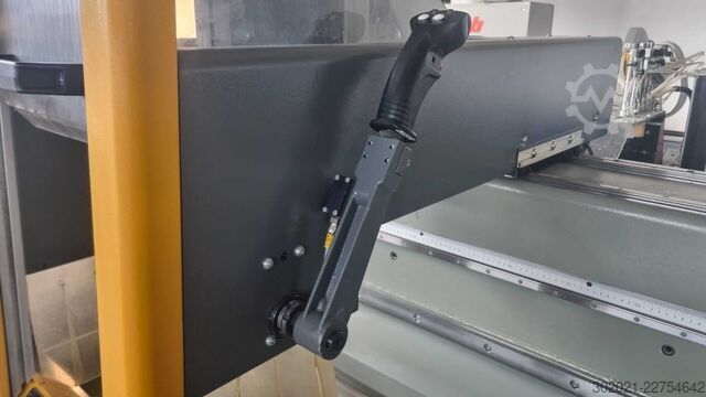 3-osna CNC obradna stanica za aluminijum/PVC Emmegi Phantomatic