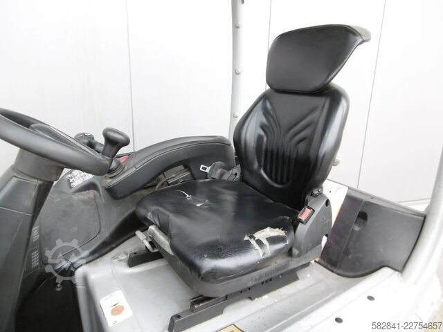 Carrello elevatore elettrico a 3 ruote STILL RX 20-20