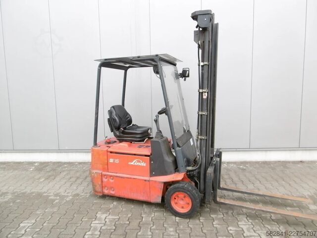 Carrello elevatore elettrico a 3 ruote LINDE E 15 Z-02