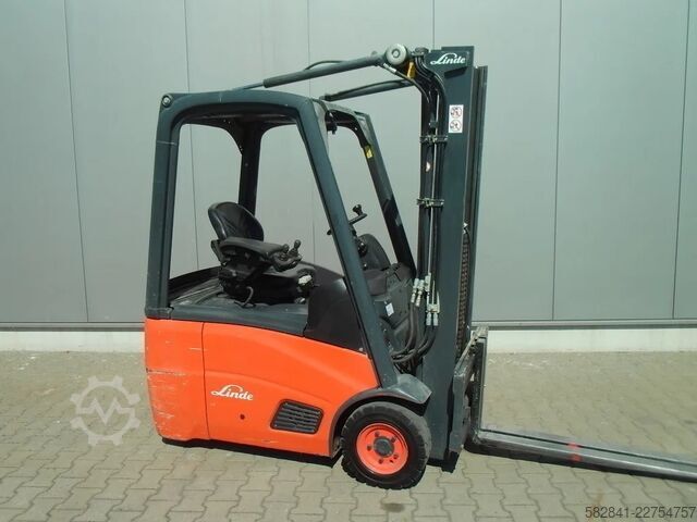 Carrello elevatore elettrico a 3 ruote LINDE E 15 - 01