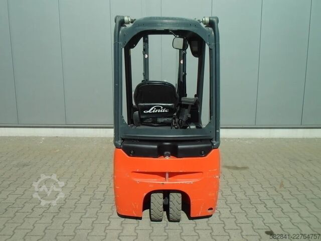 Carrello elevatore elettrico a 3 ruote LINDE E 15 - 01