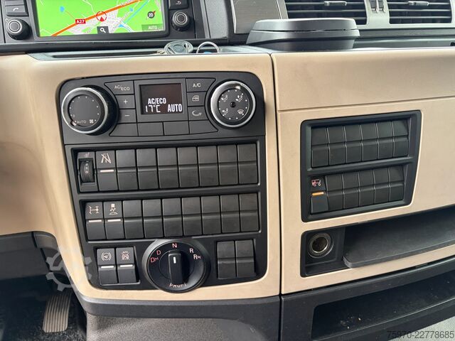 Koffer MAN TGL 12.220 2020 Dhollandia 305.740km