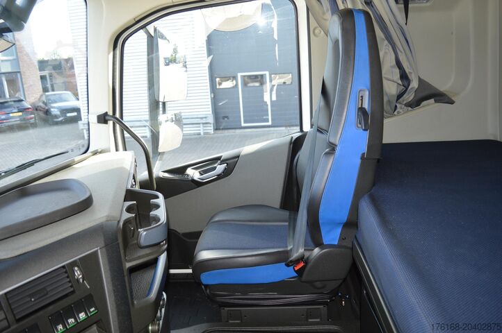 Standaardtrekker VOLVO FH 460 Globetrotter XL i-Save