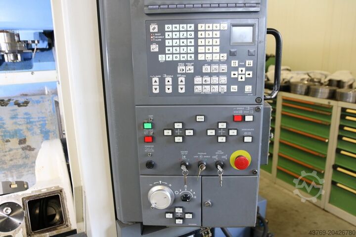 Pionowe centrum obróbcze MAZAK Variaxis 200