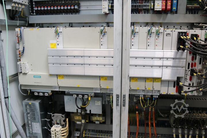 Universal-Bearbeitungszentrum REIDEN BFR 22