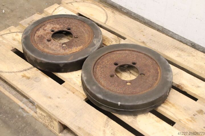 Solid rubber tires with rim, 2 pieces Renger Ø 420 x 80 mm