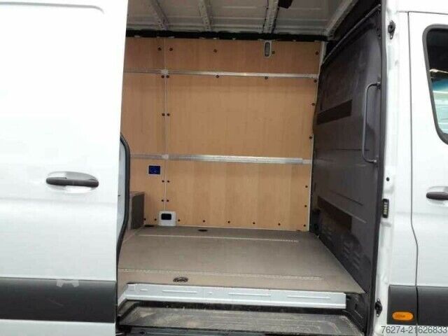 High top van Mercedes-Benz Sprinter 317 CDI Hochdach Pro