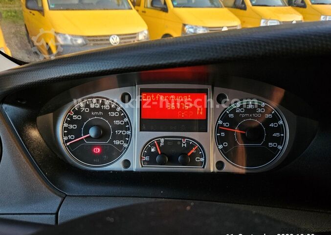 Furgon skrzyniowy IVECO Daily 2.3 Koffer Luft. Auto org: 36.700KM 1.Hd