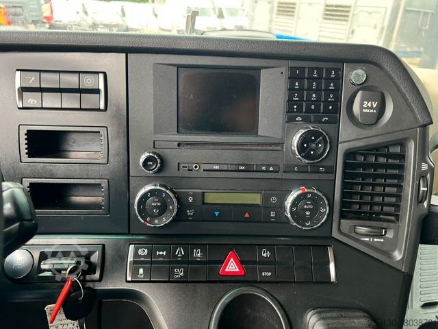 Samochód ciężarowy z plandeką typu platforma MERCEDES-BENZ Actros 1842 EU6Voll-Luft Retarder Jumbo