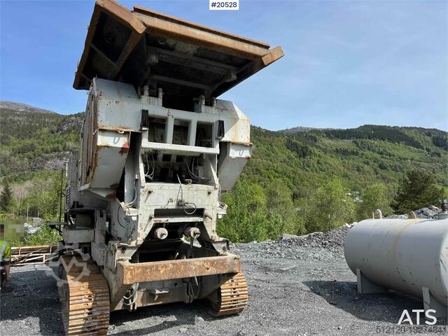 Puinbreker Haahjem ctc 110 crusher w/side conveyor and screen. WATCH