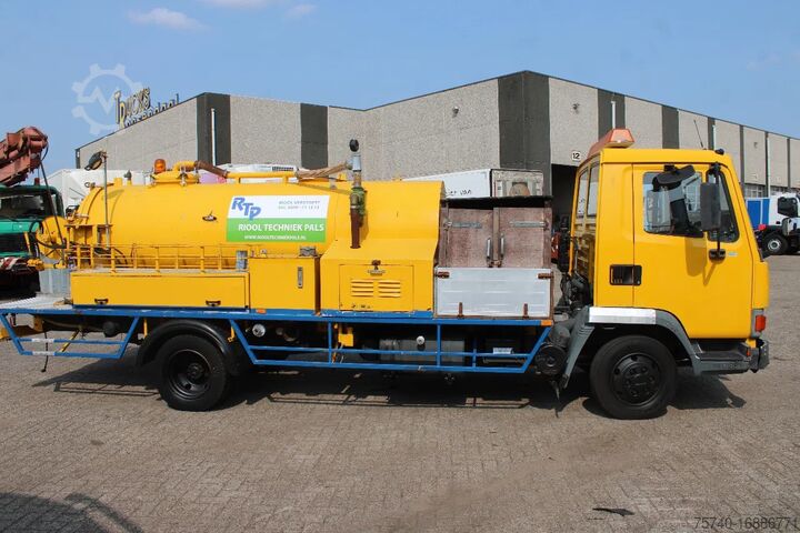 Saugfahrzeug DAF LF 45.130 + RON 4.000LITER