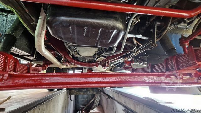 Microbuz MERCEDES-BENZ Vorgänger Sprinter O 319 Samba mit Faltdach AC