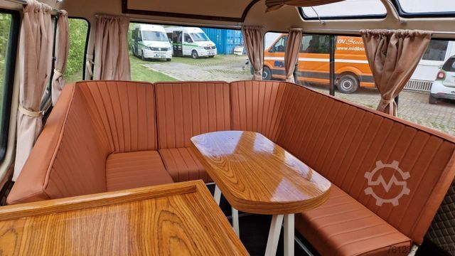 Microbuz MERCEDES-BENZ Vorgänger Sprinter O 319 Samba mit Faltdach AC