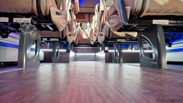 Minibús MERCEDES-BENZ 519 und 517 Glasdach XXL 20 Sitze Stock