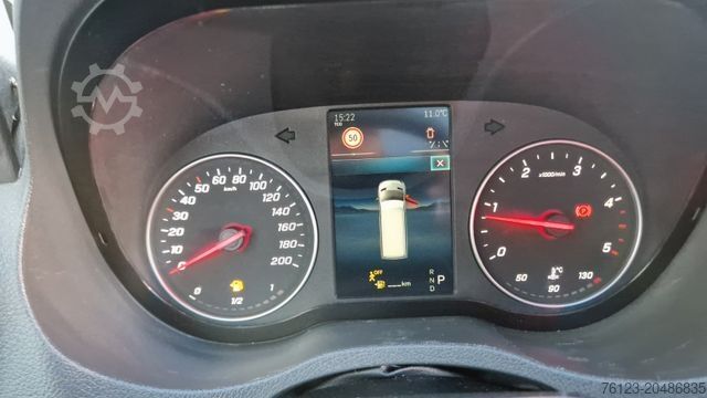 Microbuz MERCEDES-BENZ 519 und 517 Glasdach XXL  20 Sitze Stock