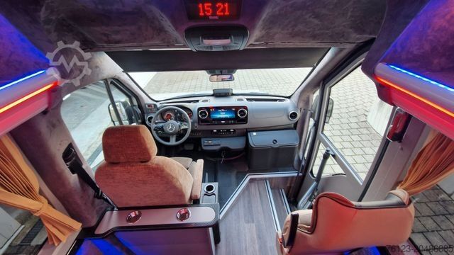 Microbuz MERCEDES-BENZ 519 und 517 Glasdach XXL  20 Sitze Stock
