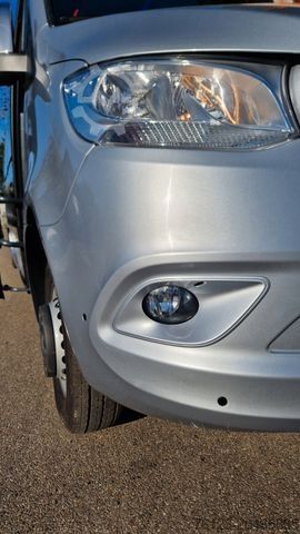 Minibús MERCEDES-BENZ 519 und 517 Glasdach XXL 20 Sitze Stock