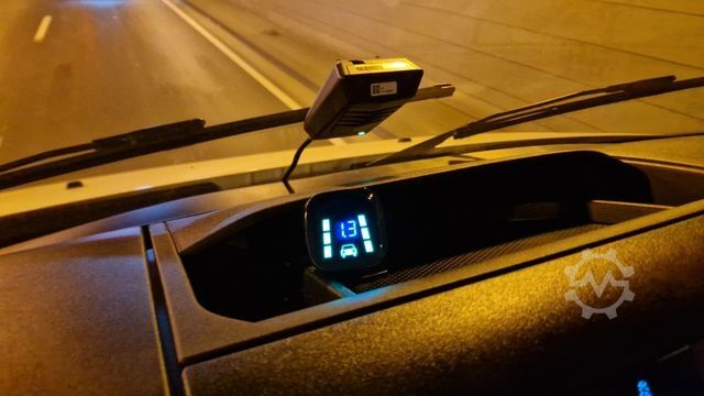 Minibus IVECO Daily 70 Vorlauffahrzeug Ferqui Sunrise 2,5 m B