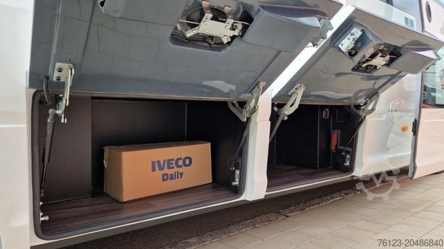 Minibus IVECO Daily 70 Vorlauffahrzeug Ferqui Sunrise 2,5 m B