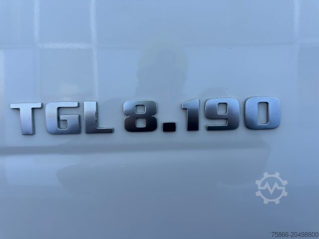 Dobozos furgon MAN 8.190 TGL BL ADR Ausführung Klima SafetyPack AHK