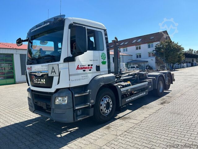 Haakarm vrachtwagen MAN TGS 26.440 / 6x2-4 / Hiab XR21S59