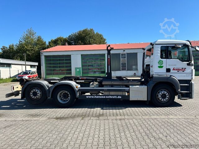 Haakarm vrachtwagen MAN TGS 26.440 / 6x2-4 / Hiab XR21S59