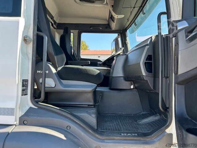 Haakarm vrachtwagen MAN TGS 26.440 / 6x2-4 / Hiab XR21S59