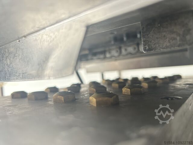 Chocolade afzetter Loypack one shot moulding machine