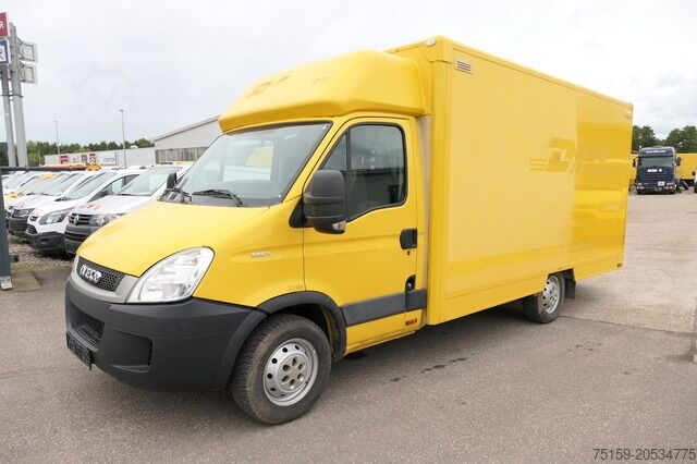 Furgoneta caja iveco Daily 35 S11 C30C AUTOMATIK KAMERA MAXI Regale DURCHGANG