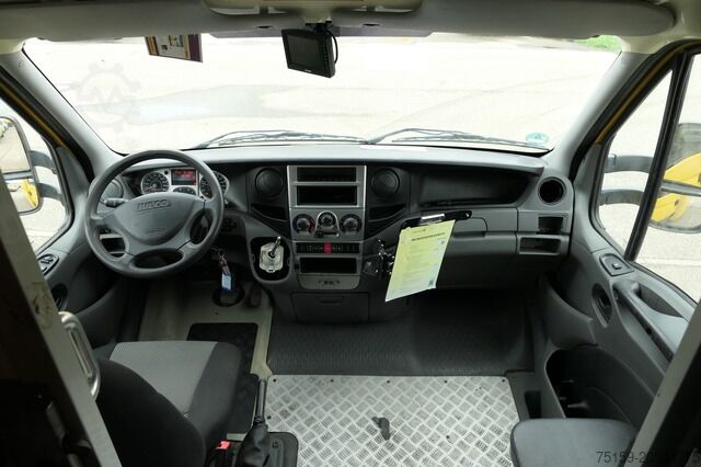 Furgoneta caja iveco Daily 35 S11 C30C AUTOMATIK KAMERA MAXI Regale DURCHGANG