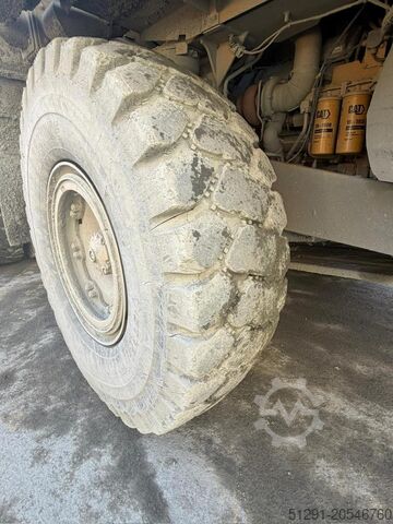 Dumper Caterpillar 775F