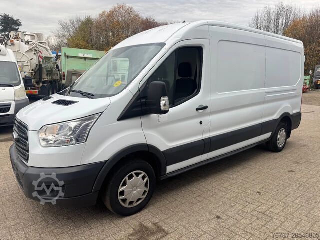 Box van Ford TRANSIT **EURO6-AC-1995CC**