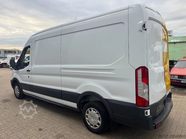 Box van Ford TRANSIT **EURO6-AC-1995CC**