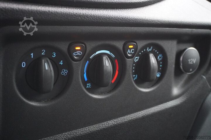 Furgão de caixa Ford Transit 2.2 TDCI L2H2 - Airco - Cruise - Trekha...