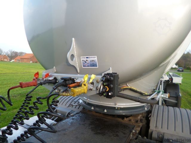 Tankoplegger D-TEC Gülletanker FV2011 Zwangslenkung