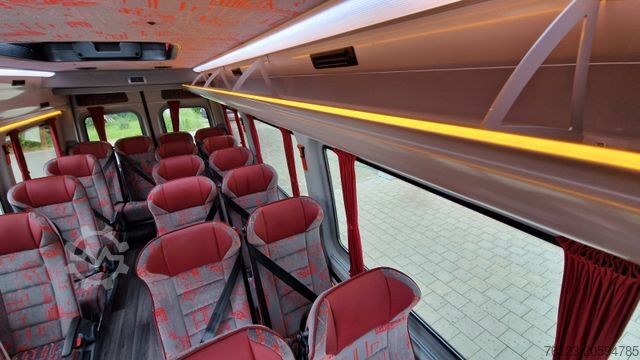 Minibus MERCEDES-BENZ Sprinter 415 ,19 SS Lagerfahrzeug in Stock