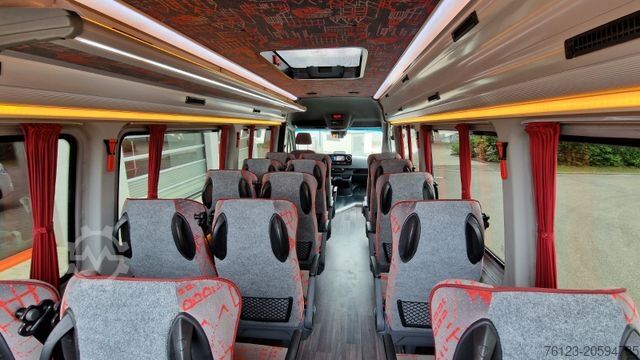 Minibus MERCEDES-BENZ Sprinter 415 ,19 SS Lagerfahrzeug in Stock