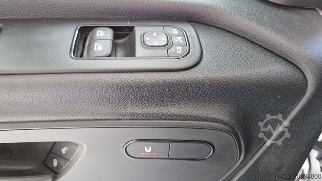 Minibus MERCEDES-BENZ 519 Allrad 4 x 4 Vorlauffahrzeug neue ADA