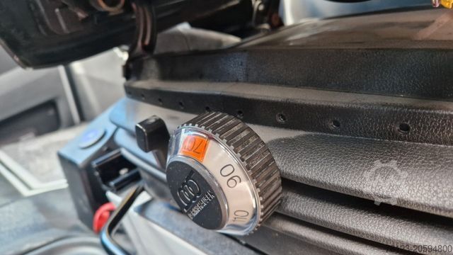 Minibus MERCEDES-BENZ 519  Allrad 4 x 4 Vorlauffahrzeug  neue ADA