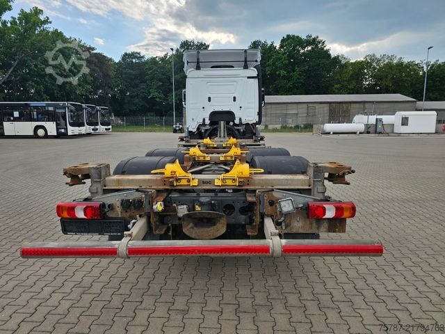 Ladbil med udskifteligt lad MERCEDES-BENZ 2545 BDF Twistlook, Klima, Euro 6, 2 x AHK